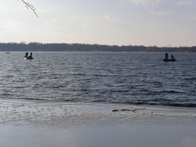 ICE BOATS on Lake Harriet 1-6-07